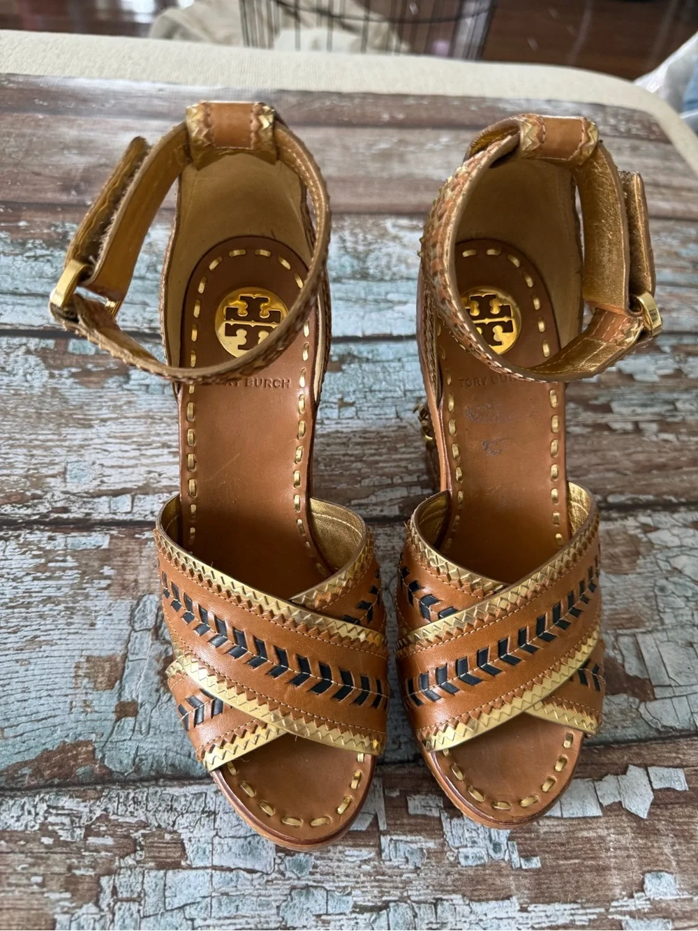 Tory Burch Gorgeous Brown Leather Wedge Sandals with Gold Accents Size 6